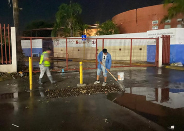 Trabaja COMAPA en limpieza de drenes y pluviales en diferentes sectores