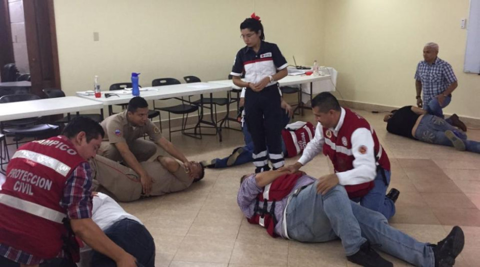Cruz Roja capacita a cuerpos de emergencia en primeros auxilios y RCP