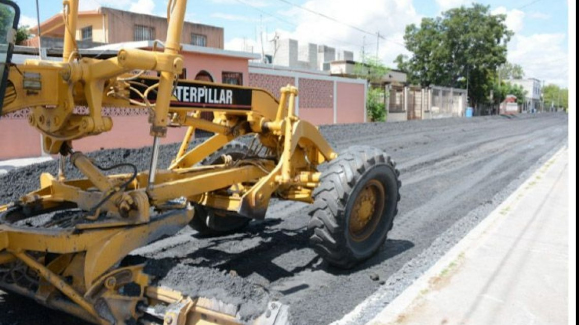 Contempla Maki 104 obras de pavimentación