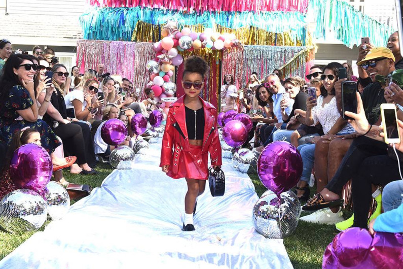 North West debuta en pasarela