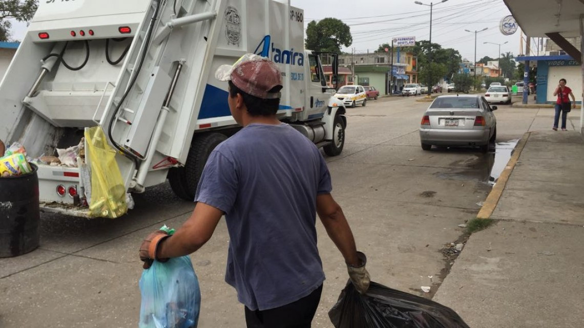 Atienden áreas de oportunidad para mejorar servicio público