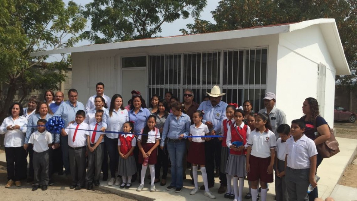 Llevan obras de desarrollo a escuelas primarias