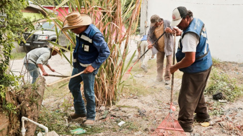 Lleva DIF Jueves de Visita a Maribel Ramírez
