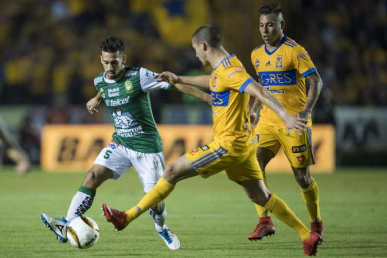 Tigres, primer semifinalista de la Liga MX tras vencer a León