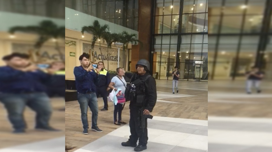 Coordinador de la PEA da acceso al centro comercial Altama