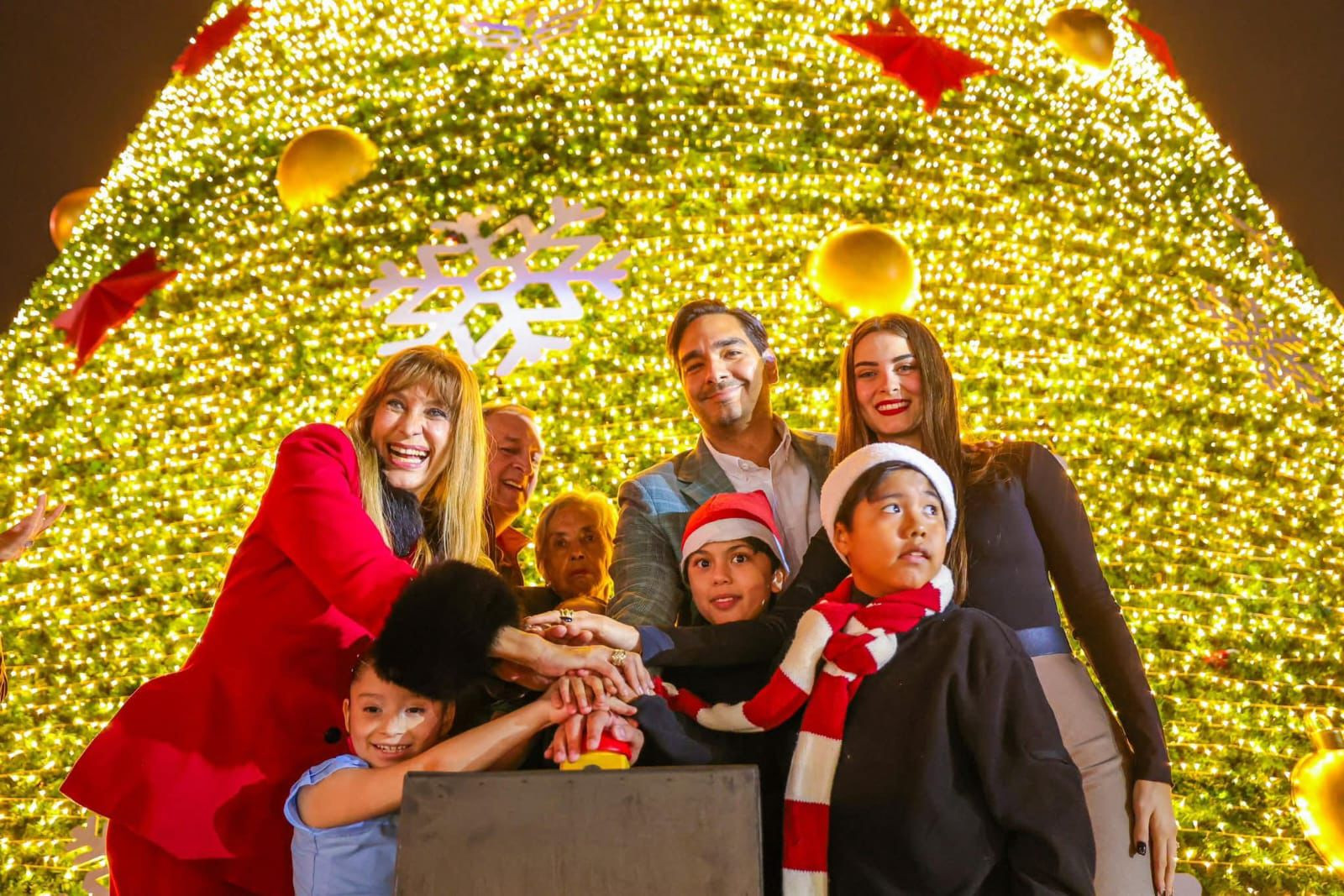 Celebró Carlos Peña Ortiz el inicio de la Navidad 2025 con más de 10 Mil reynosenses