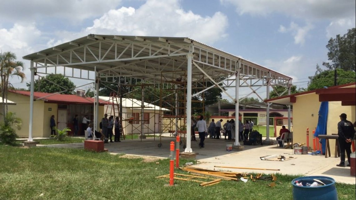 Aprovechan periodo vacacional para ejecutar obras en planteles educativos