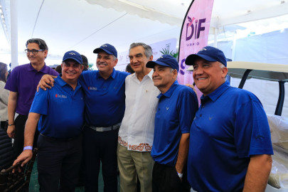 Premia gobernador Américo Villarreal a ganadores de Torneo de Golf DIF Tampico 2025