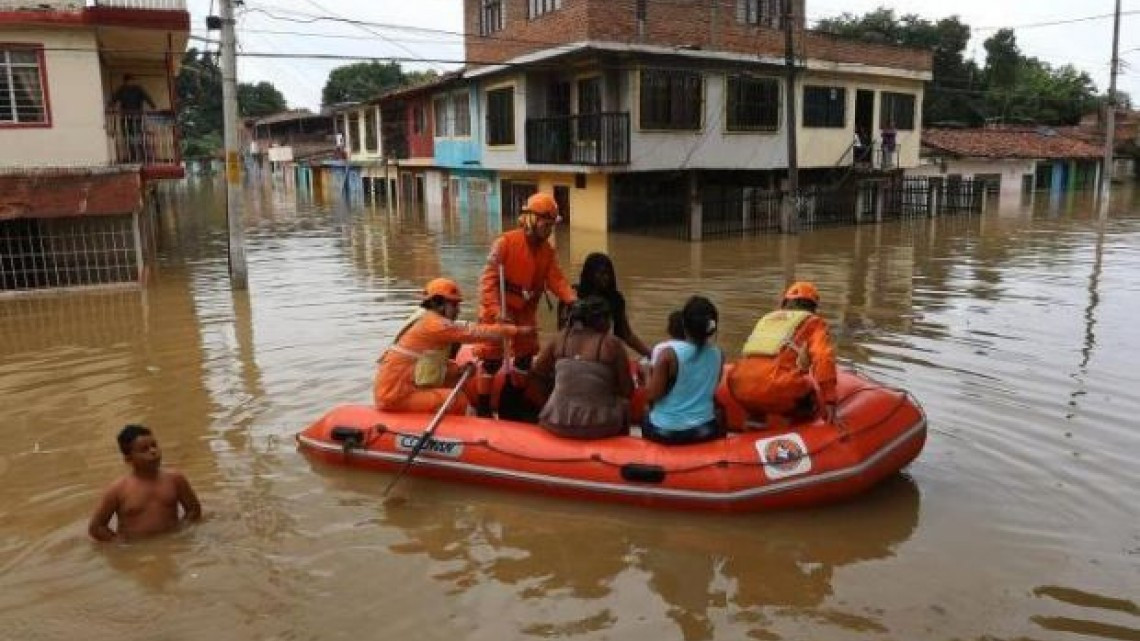 Declara Colombia alerta máxima por lluvias