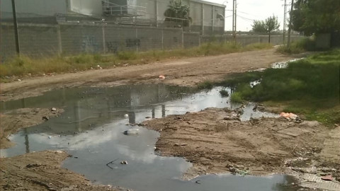 Elimina COMAPA de Reynosa brotes de aguas negras