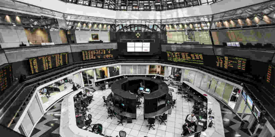 Dólar en 19.15 pesos en bancos; BMVa la baja