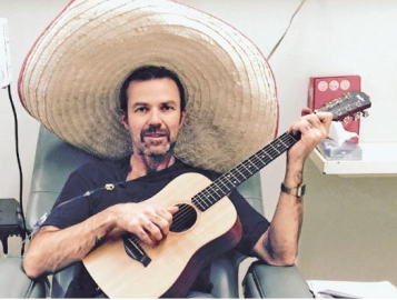 Pau Donés llega a México