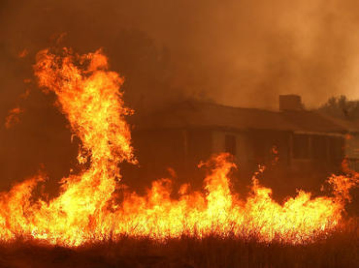  Provoca desalojos y heridos incendios en sur de Francia