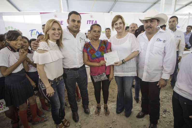 "Un Gobierno Cerca de Ti" llega a los campos pesqueros