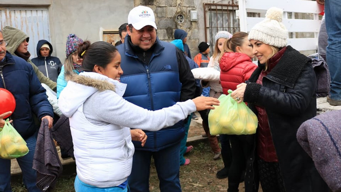 Entrega Ayuntamiento y DIF Victoria apoyo a familias