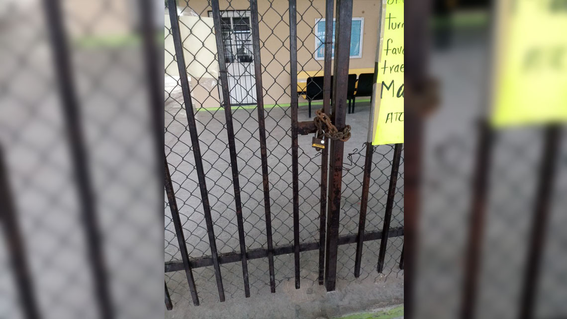 Cierran primaria por presuntos manejos inadecuados