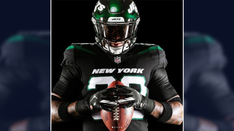 Presenta New York Jets sus nuevos uniformes 