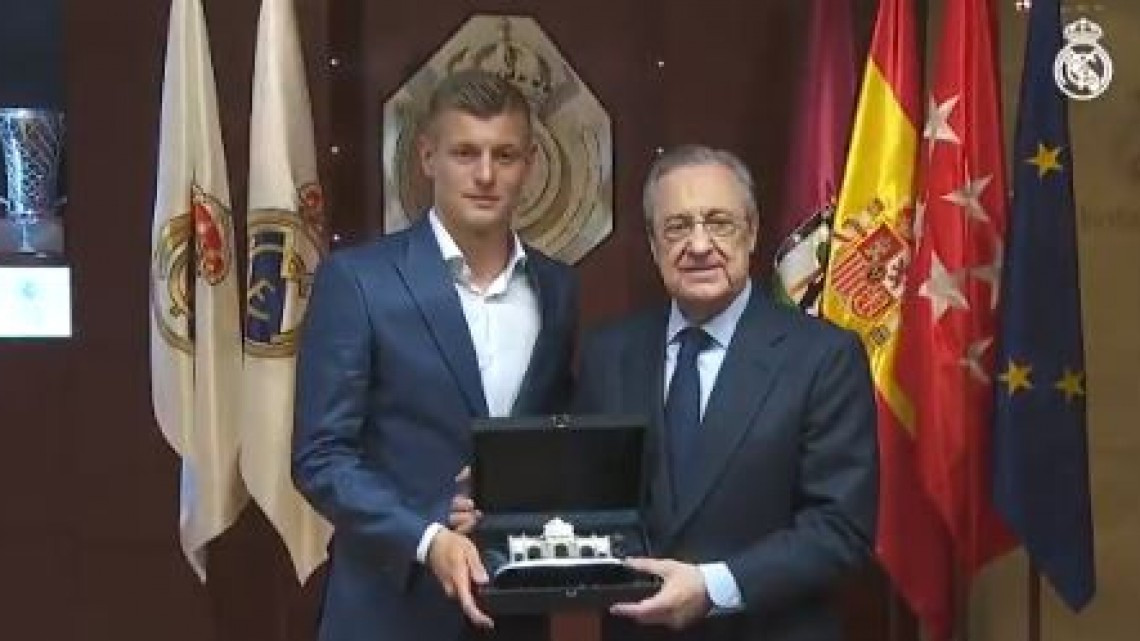 Toni Kroos permanecerá hasta 2023 con Real Madrid 