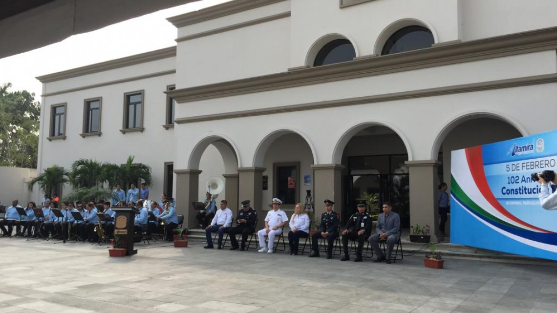 Conmemoran el aniversario de la promulgación de la Constitución Política Mexicana.
