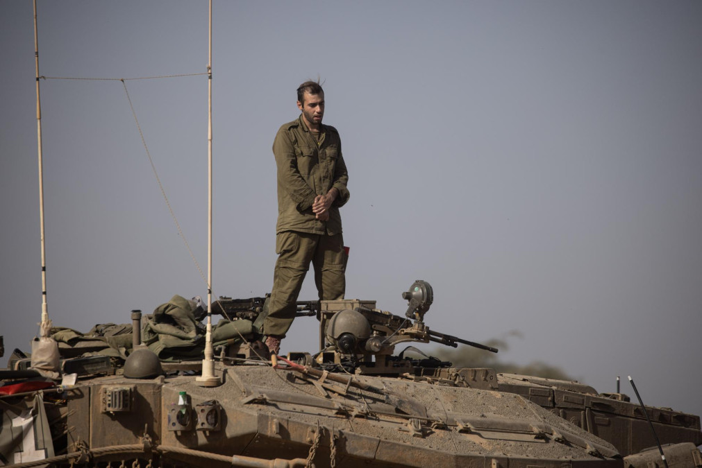 Libera Hamás al primer grupo de rehenes tras inicio de la tregua