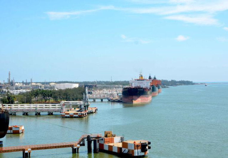 Se prepara Pemex para temporada de huracanes