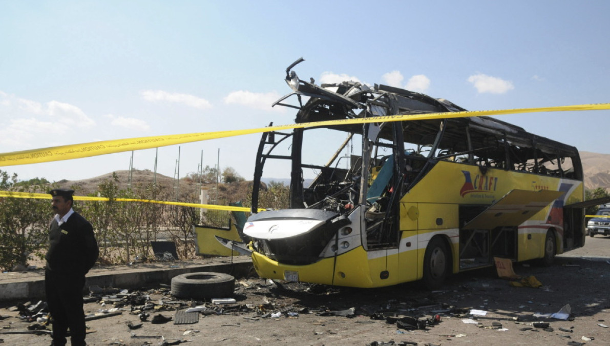 23 muertos tras ataque contra un autobús  en Egipto