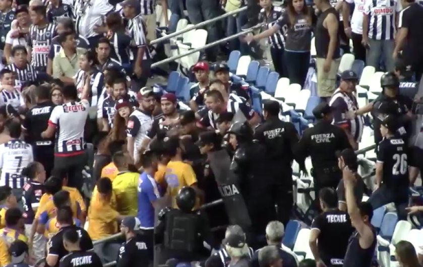Aficionados del Rayados son vetados de todos los estadios de futbol 