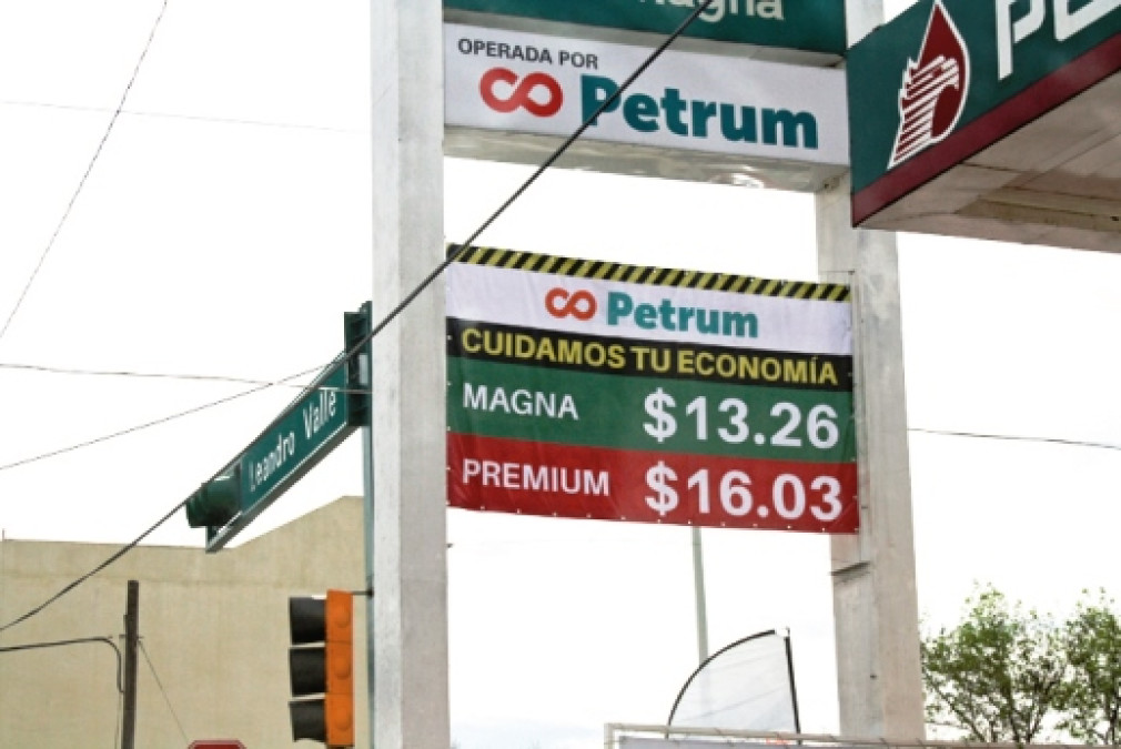 Gasolina a alto precio en Nuevo Laredo