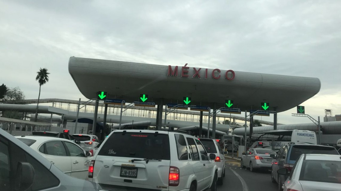 Osbtaculiza aduana ingreso a México