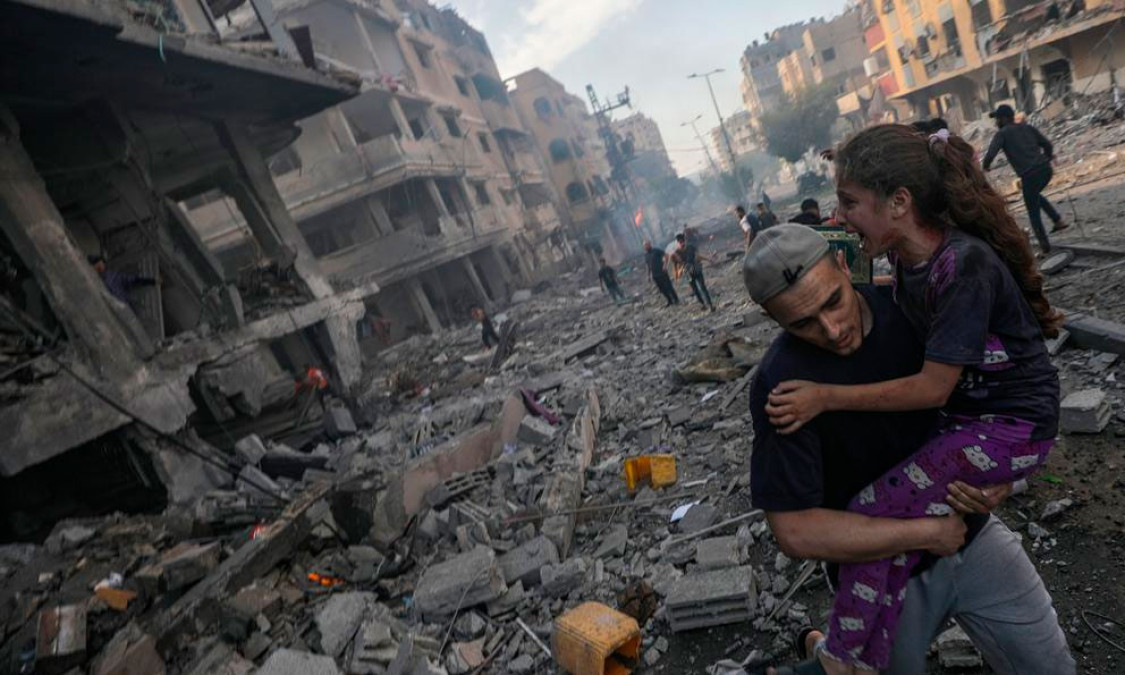 Hamás libera a dos rehenes israelíes 'por razones humanitarias', tras la mediación de Catar y Egipto