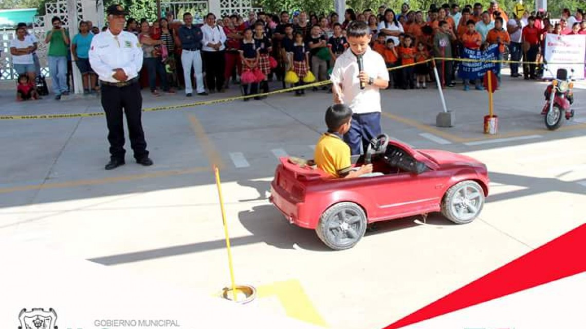 Realizan con éxito "Desfile de Educación Vial"