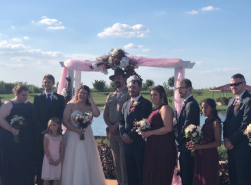 David Harbour cumplió su promesa y ofició la boda de una fan