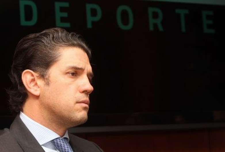 Fernando San Román denunciará a Irarragorri por administración fraudulenta