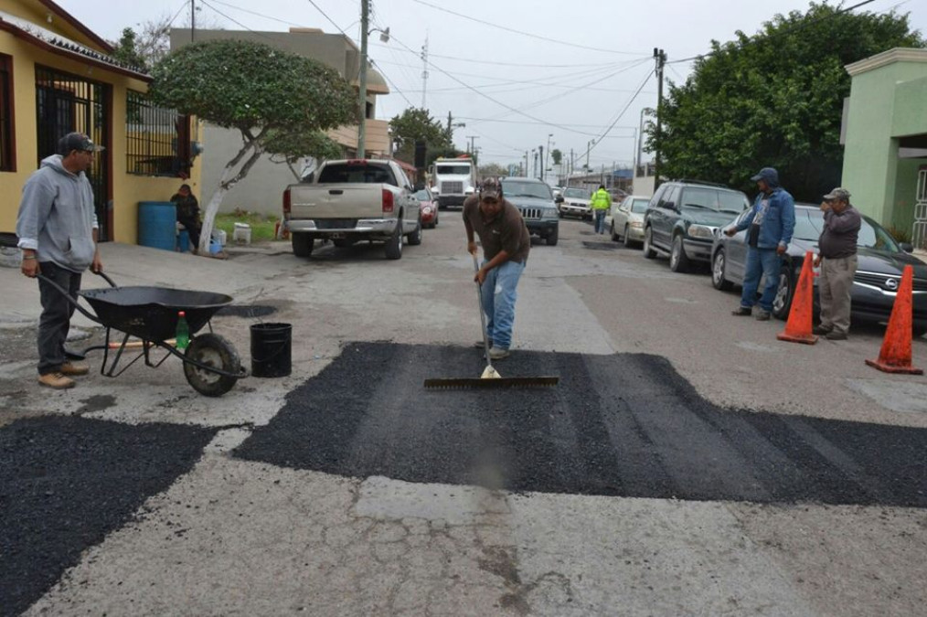 Continúan con la rehabilitación de calles en Matamoros