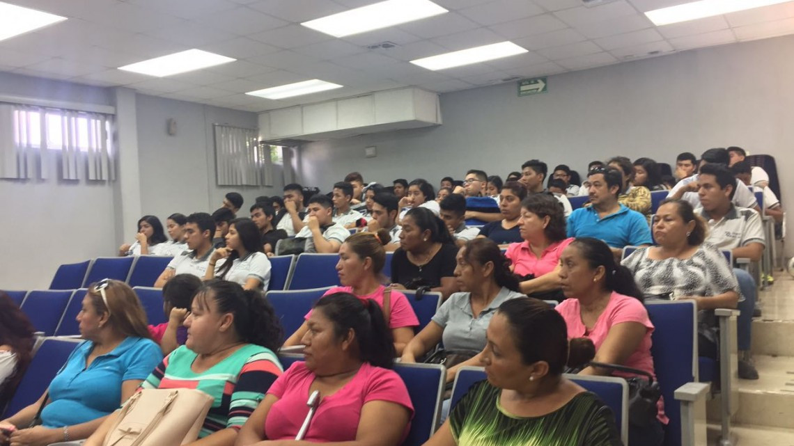 Estalla conflicto en el CBTis 135