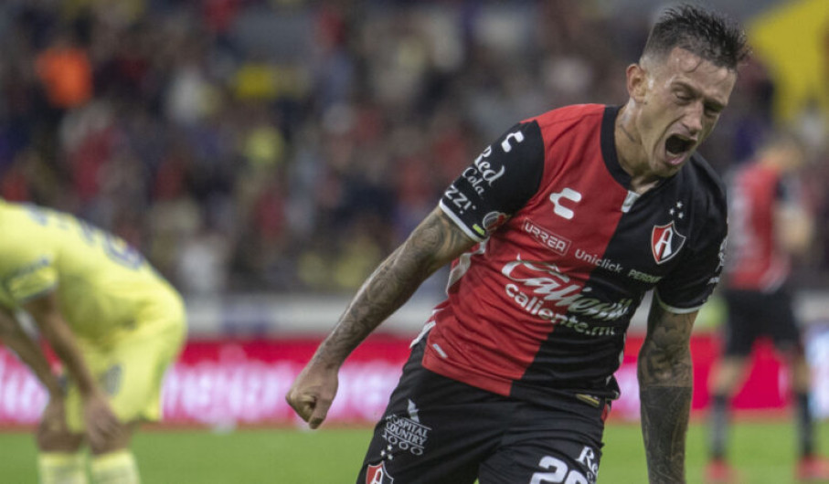 Nominan gol de Brian Lozano al Premio Puskas 2023
