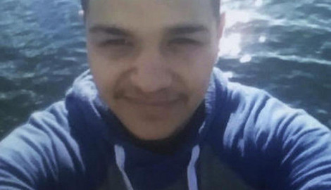 Por orden de juez, "dreamer" mexicano continuará detenido