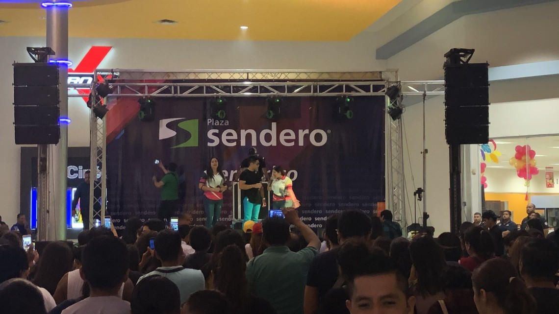 Chyno Miranda enloquece a sus fans reynosenses