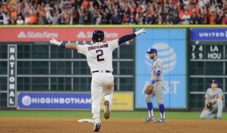 En extra innings, Astros vence a Dodgers y se encuentra a un triunfo de coronarse