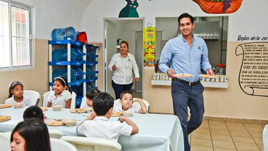 “Desayuna Bien” beneficia a alumnos de escuelas de nivel básico