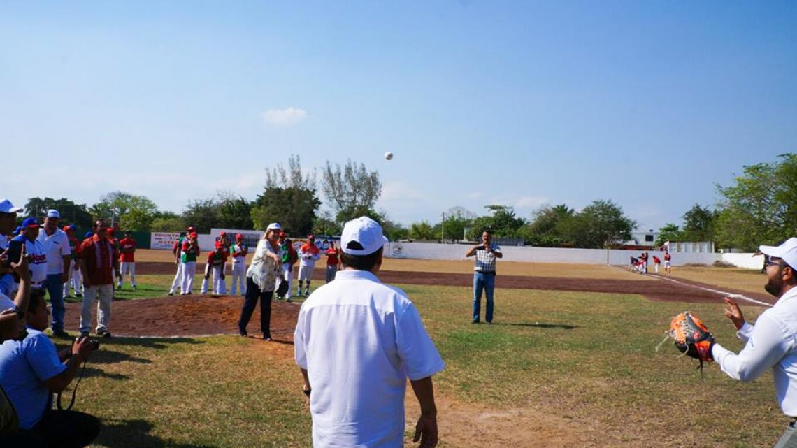 Alcaldesa de Altamira inaugura Campeonato Estatal de Beisbol 