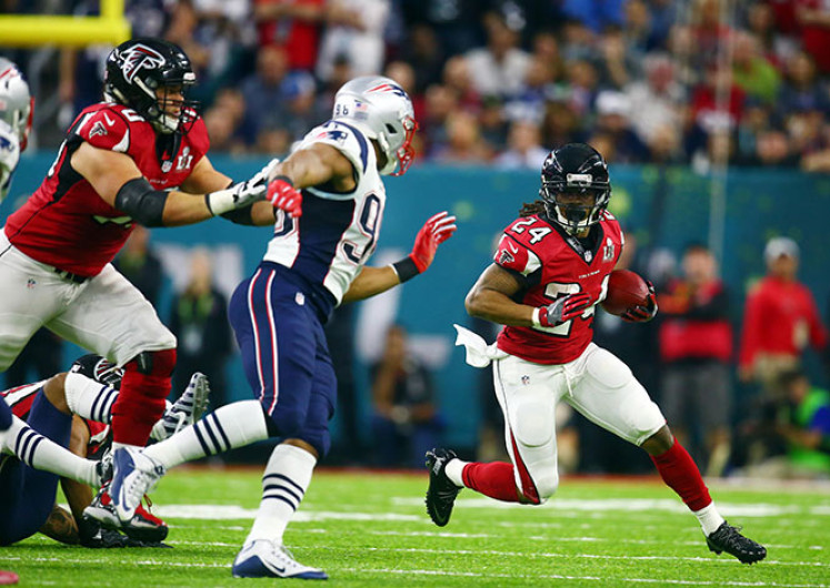 Despiden Halcones de Atlanta a entrenadores defensivos tras perder el Súper Tazón