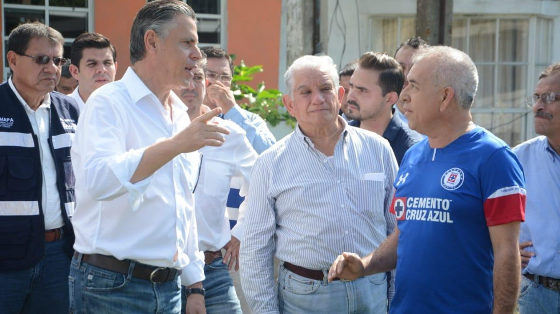 Supervisa Chucho Nader Limpieza y Desazolve de Canales Pluviales