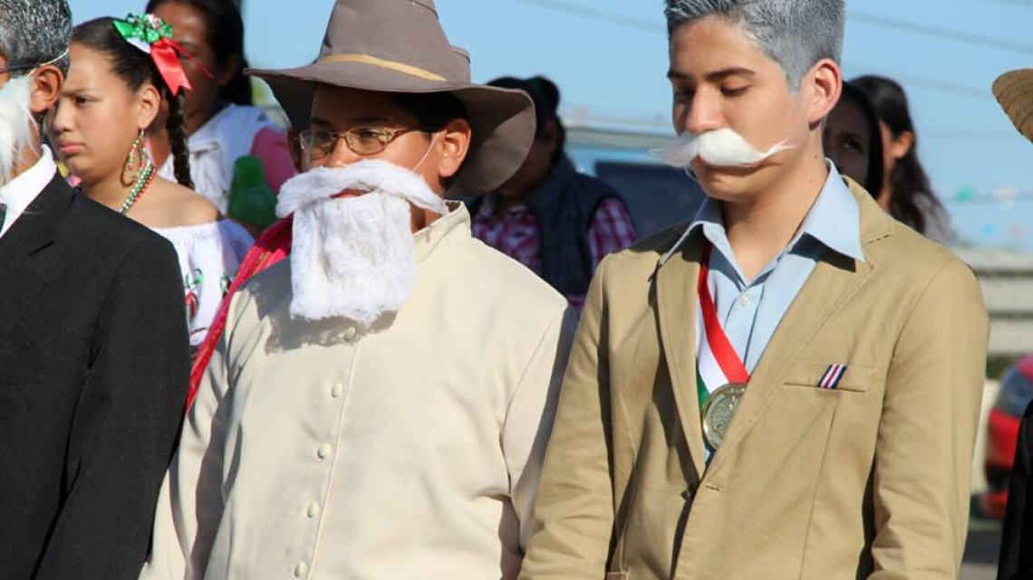 Realizan desfile por 107 Aniversario de la Revolución Mexicana