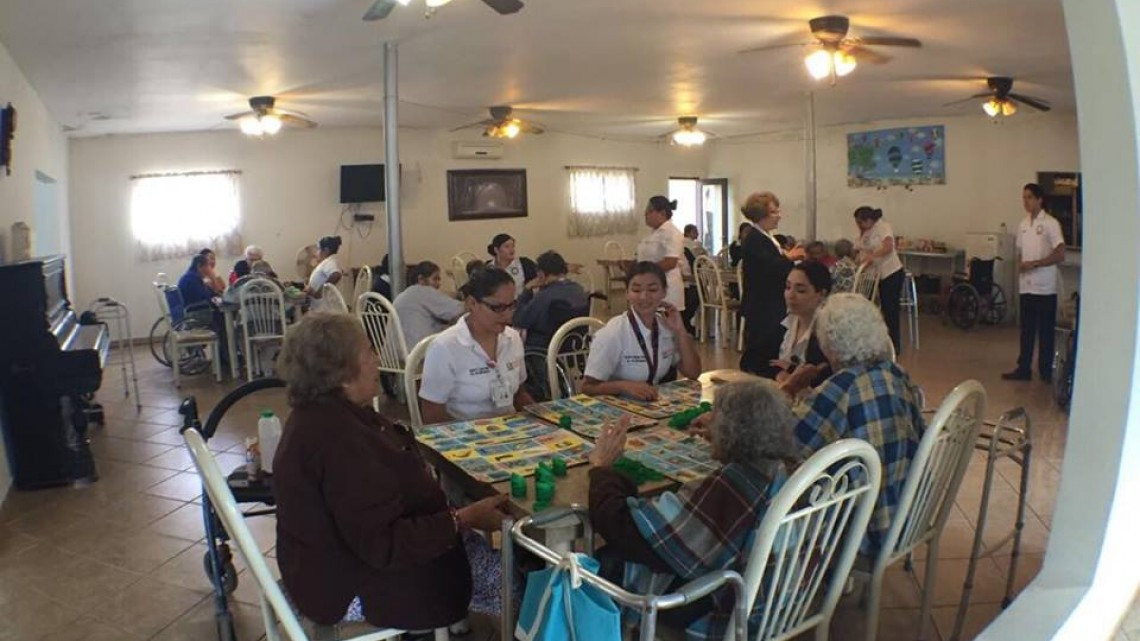 Administradora de asilo reconoce maltrato