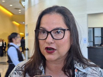 Exhorta a cumplir con calendario escolar