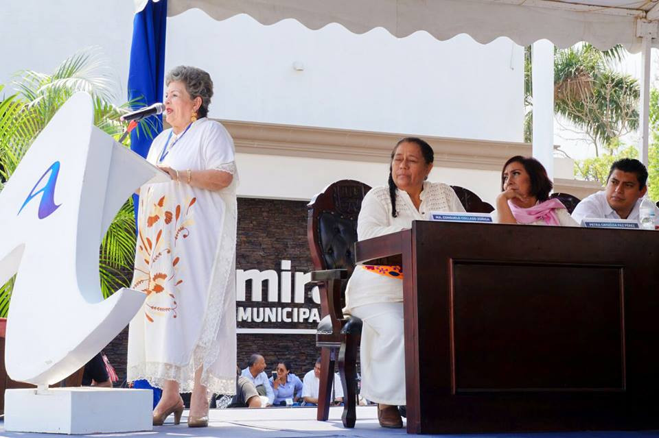 Entregan medalla al mérito "José de Escandón" a María Alma Ortiz 