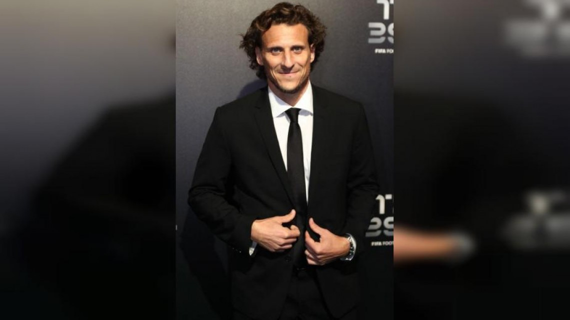 Gigantes del futbol se alistan para sorteo mundialista