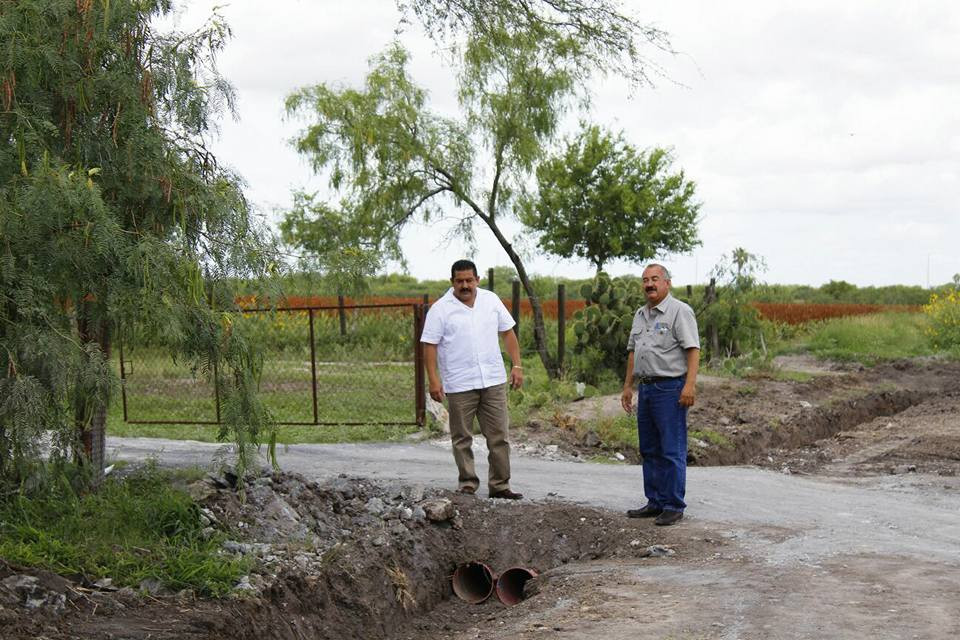 Supervisan obra en poblado de Anáhuac