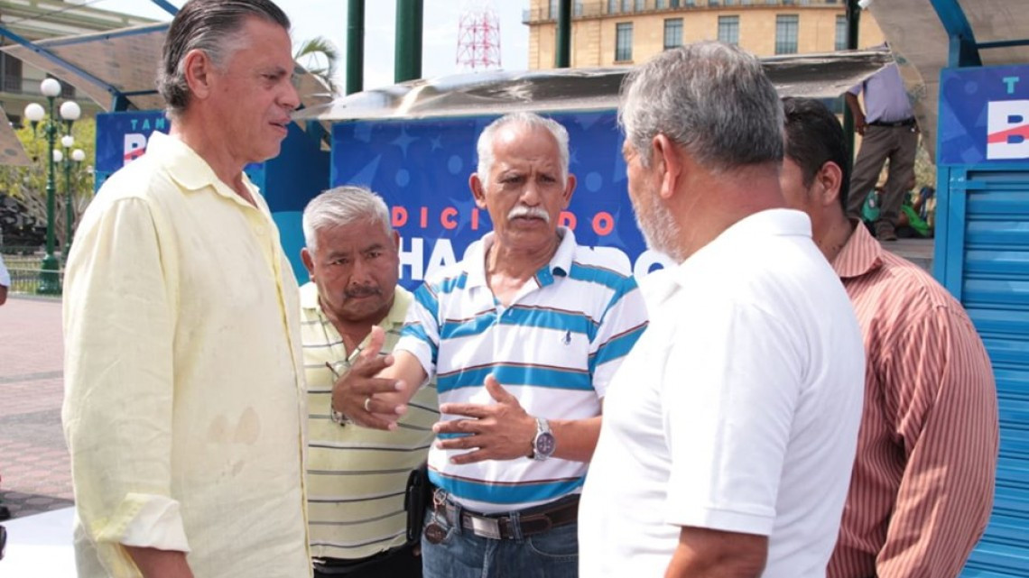 Alcalde presente el avance de obras y entrega de estanquillos especiales